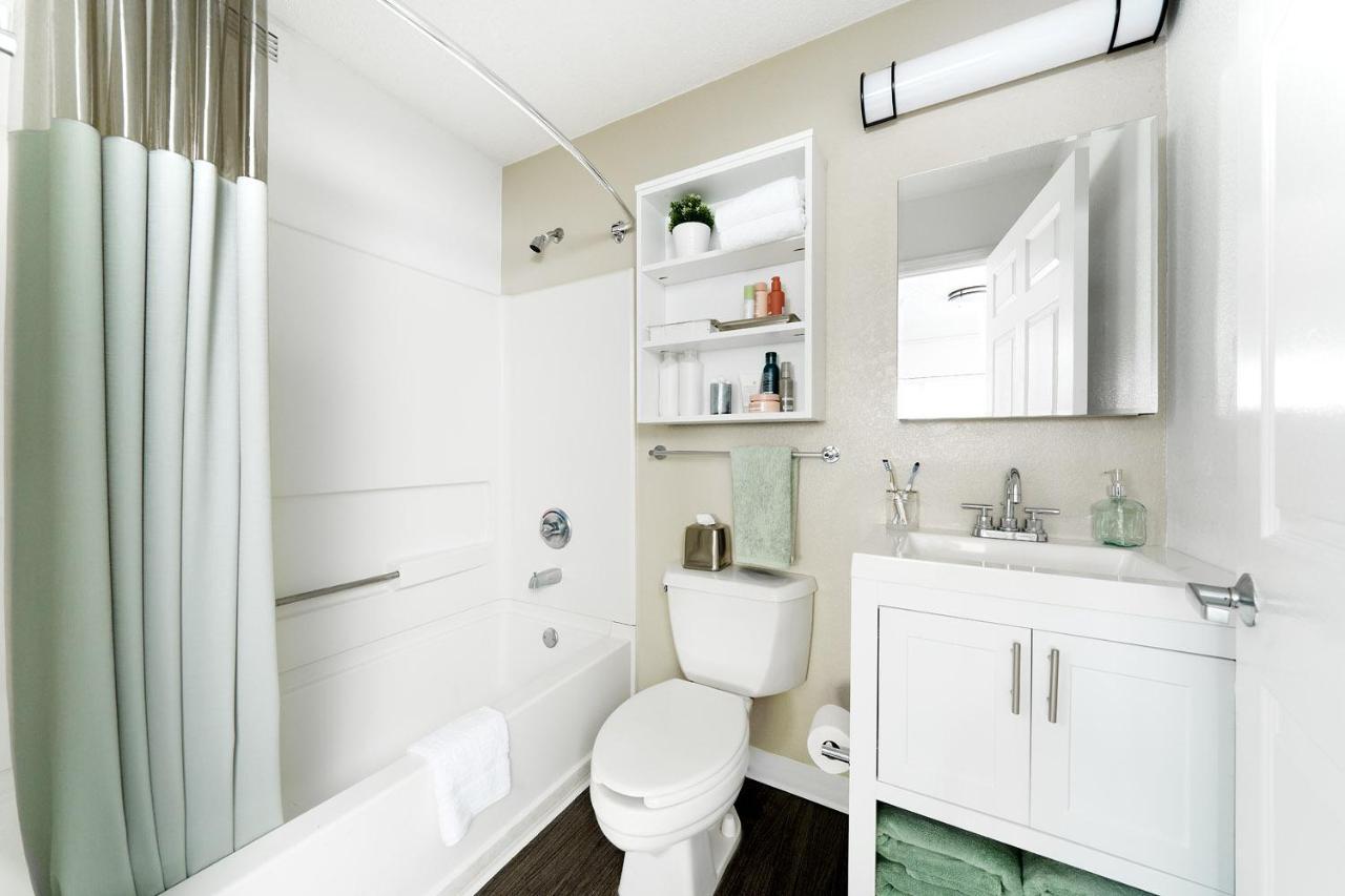 Intown Suites Extended Stay Louisville Ky - Wattbourne Lane Exteriör bild